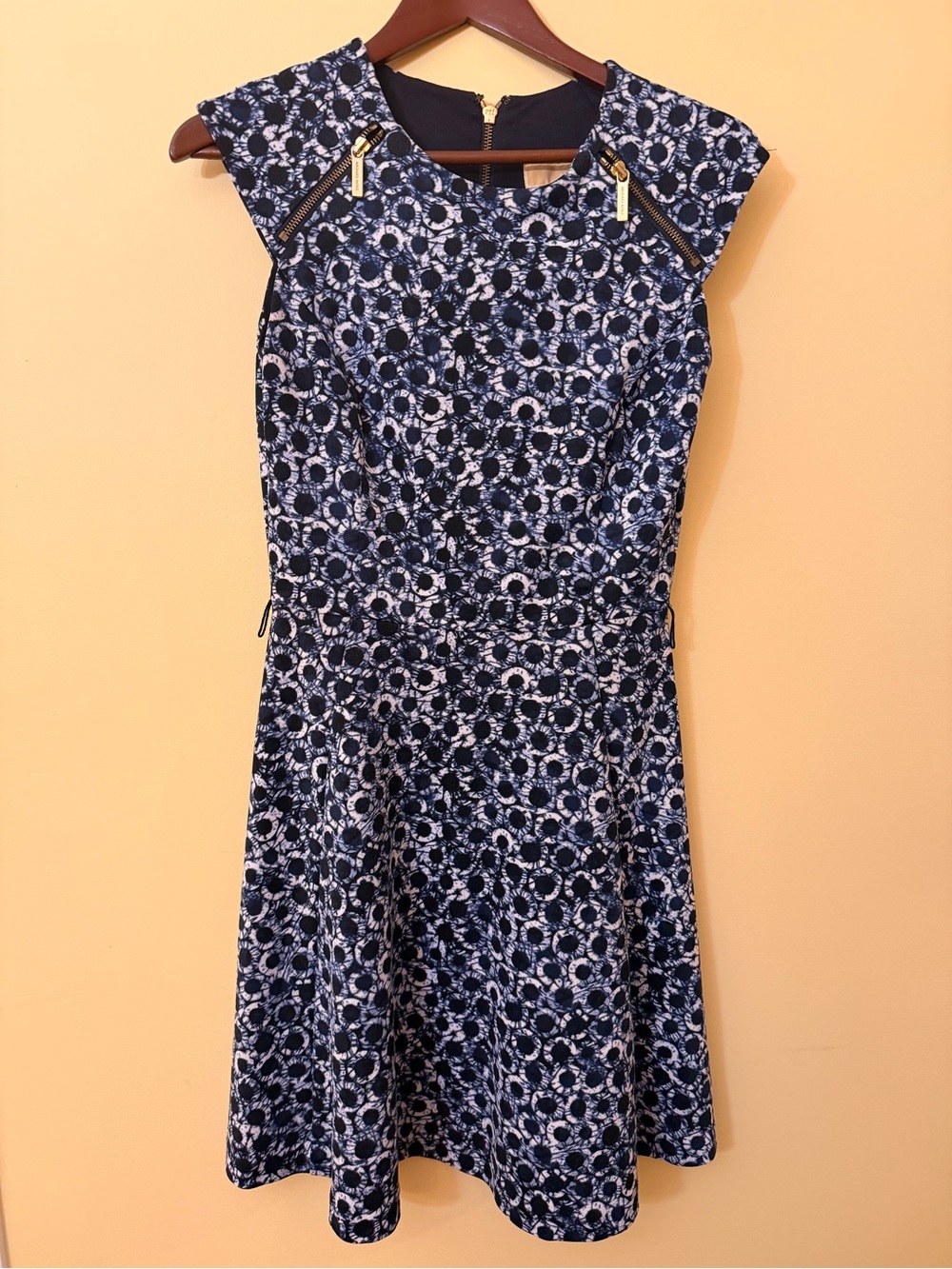 Michael Kors Size 2 Blue Floral Fit & Flare Dress Gold Zipper Detail